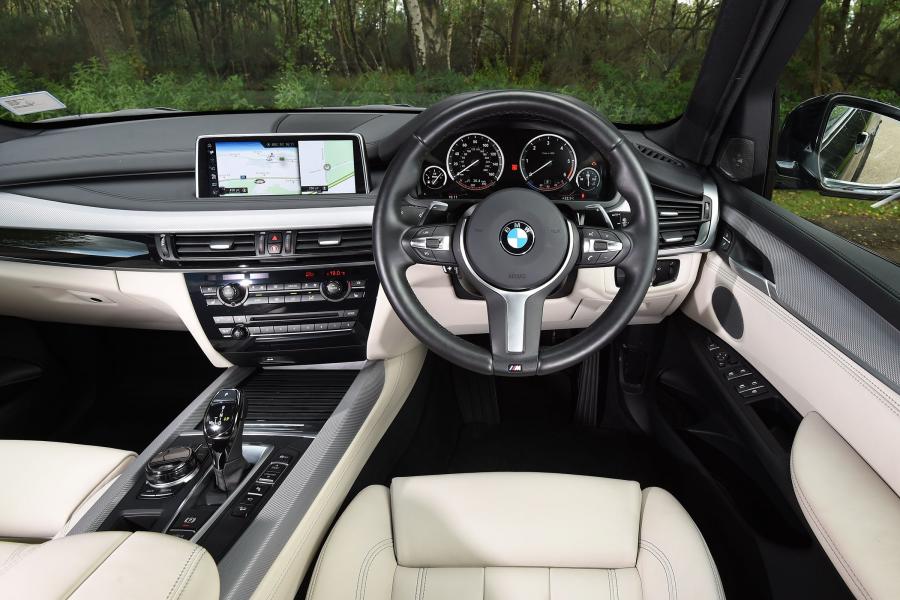 Торпедо BMW X5 xDrive40d M Sport (F15) 2013 года  (UK) (фото 12 из 12)